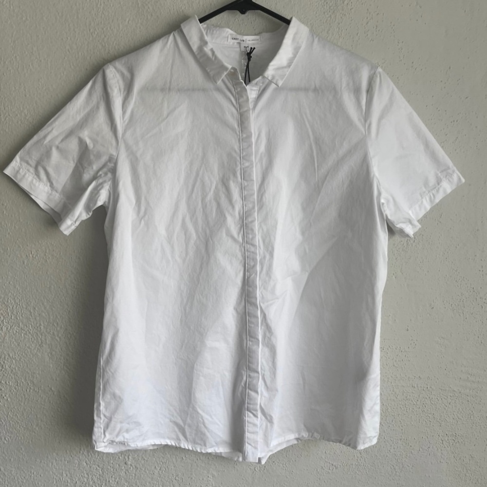 Grey Lab Woman White Button Down Shirt, Size Medium